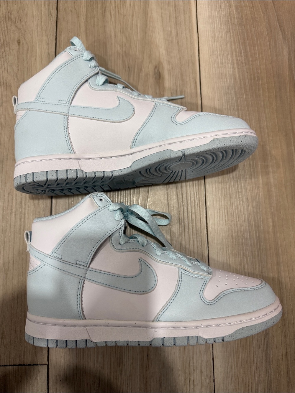 Nike High-Top Sneakers in Light Blue & Pale Pink